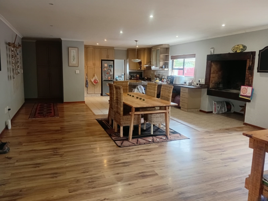 To Let 4 Bedroom Property for Rent in Twin Palms Western Cape